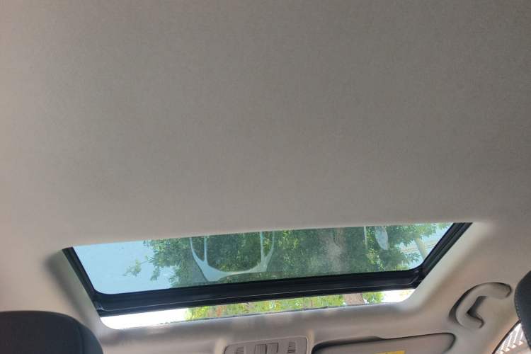 Used Buick GT 2014 XT 1.6L Automatic Fashion Edition Headliner