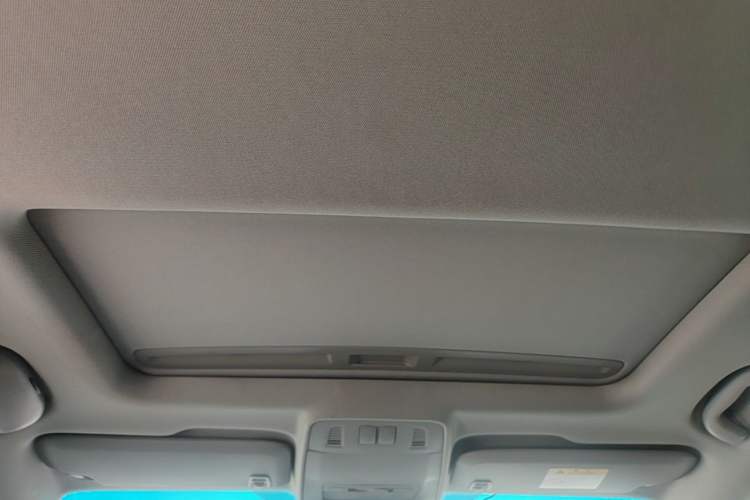 Used Buick GT 2014 XT 1.6L Automatic Fashion Edition Headliner
