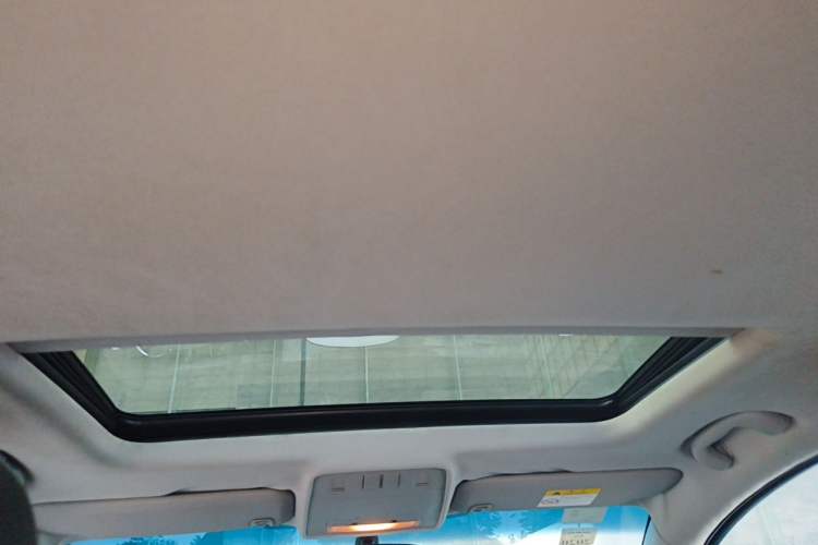 Used Buick GT 2014 XT 1.6L Automatic Fashion Edition Headliner