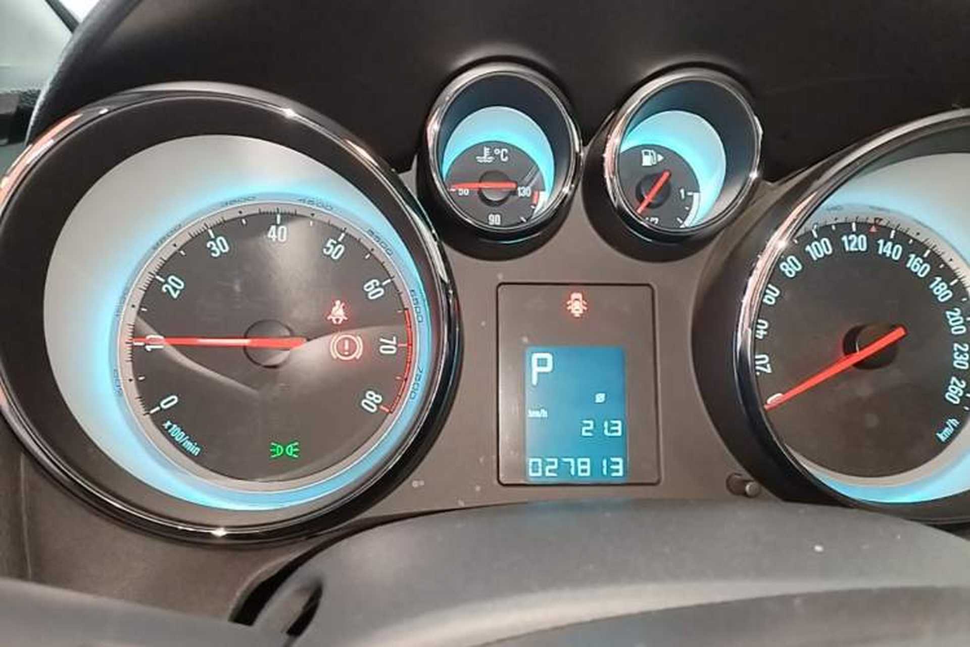 Used Buick GT 2014 XT 1.6L Automatic Fashion Edition Instrument Cluster