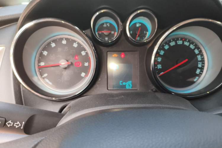 Used Buick GT 2014 XT 1.6L Automatic Fashion Edition Instrument Cluster