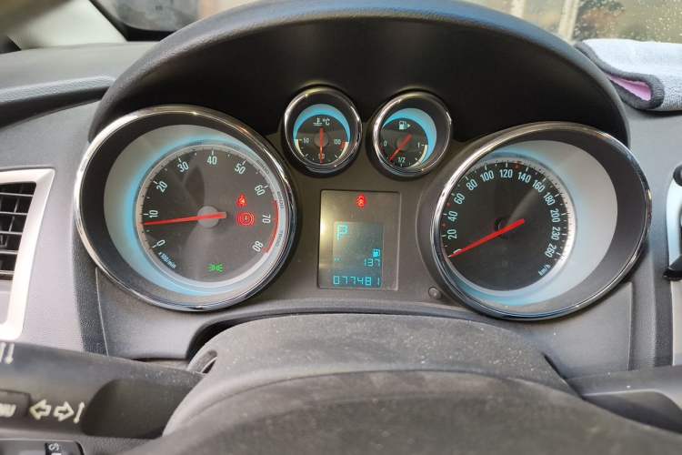 Used Buick GT 2014 XT 1.6L Automatic Fashion Edition Instrument Cluster