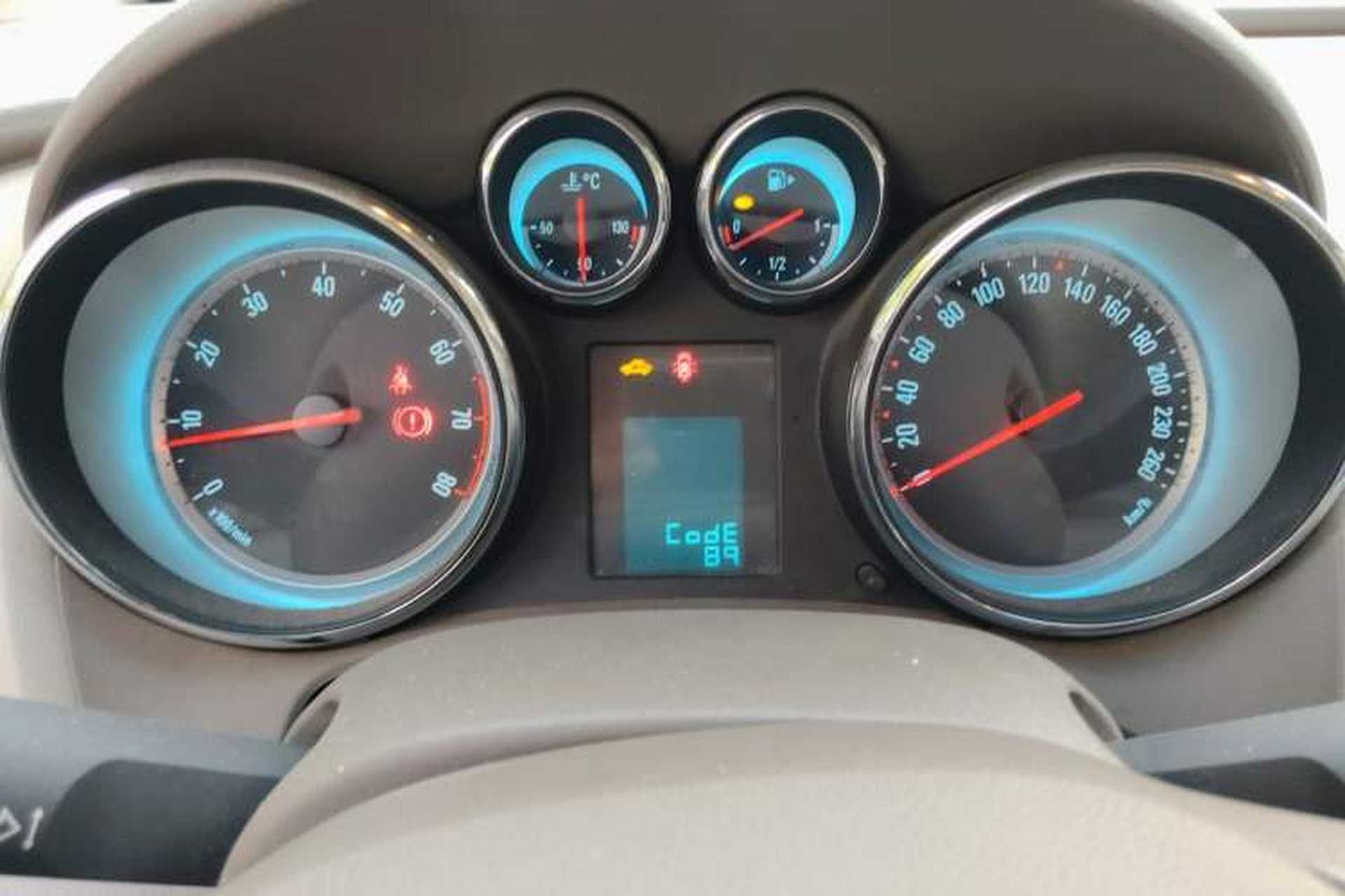 Used Buick GT 2014 XT 1.6L Manual Comfort Edition Instrument Cluster