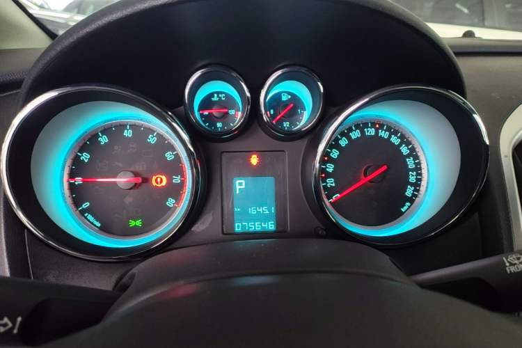 Used Buick GT 2014 XT 1.6L Automatic Fashion Edition Instrument Cluster