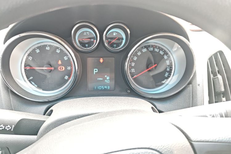 Used Buick GT 2014 XT 1.6L Automatic Fashion Edition Instrument Cluster