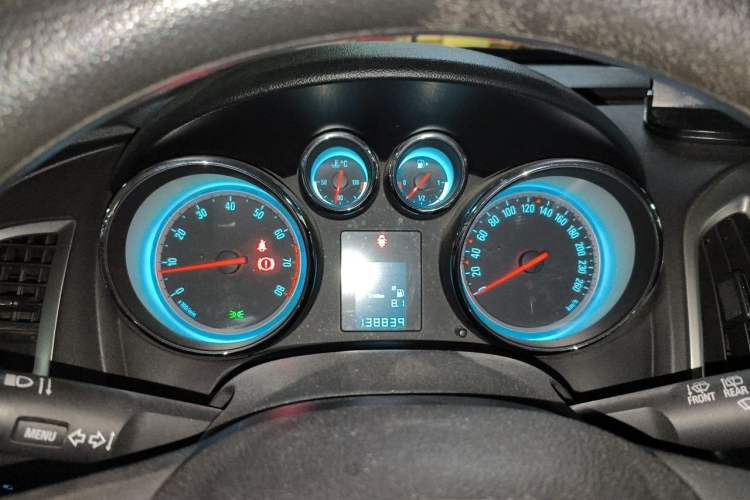 Used Buick GT 2014 XT 1.6L Automatic Fashion Edition Instrument Cluster