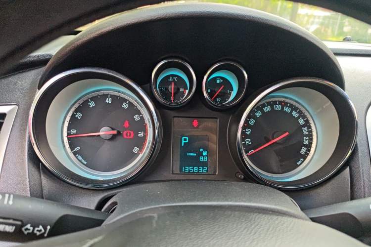 Used Buick GT 2014 XT 1.6L Automatic Fashion Edition Instrument Cluster