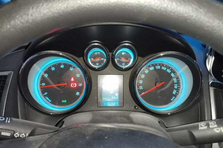 Used Buick GT 2014 XT 1.6L Automatic Comfort Edition Instrument Cluster