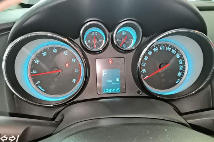 Used Buick GT 2014 XT 1.6L Automatic Fashion Edition Instrument Cluster