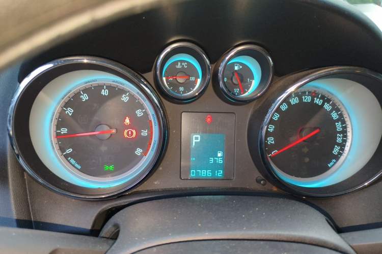Used Buick GT 2014 XT 1.6L Automatic Fashion Edition Instrument Cluster