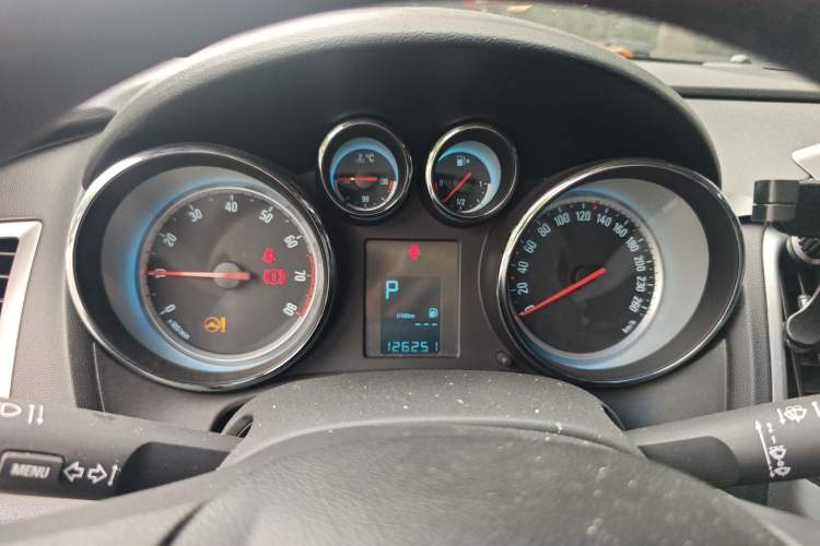 Used Buick GT 2014 XT 1.6L Automatic Fashion Edition Instrument Cluster