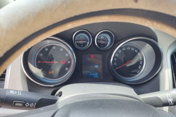Used Buick GT 2014 XT 1.6L Manual Entry-Level Model Instrument Cluster