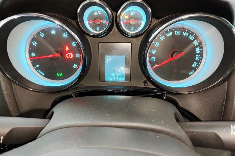 Used Buick GT 2014 XT 1.6L Automatic Fashion Edition Instrument Cluster
