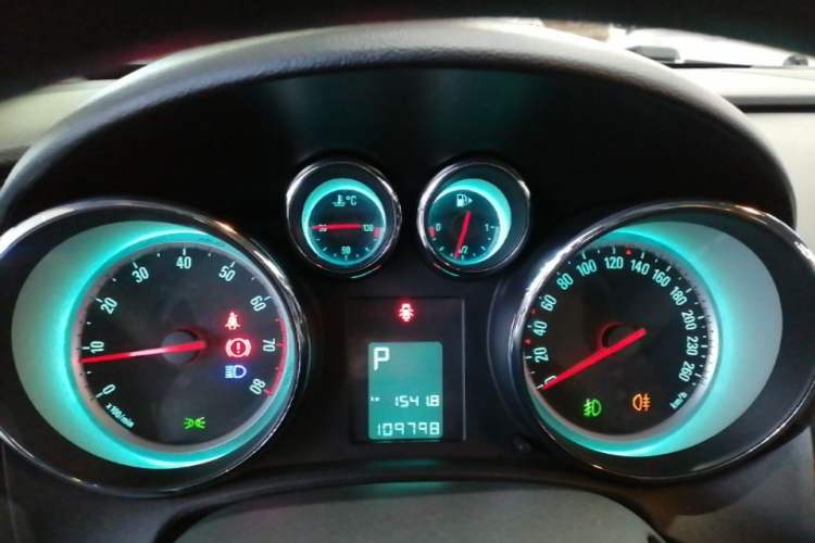 Used Buick GT 2014 XT 1.6L Automatic Fashion Edition Instrument Cluster