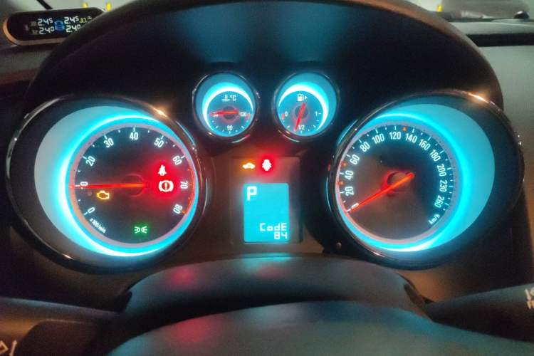 Used Buick GT 2014 XT 1.6L Automatic Fashion Edition Instrument Cluster