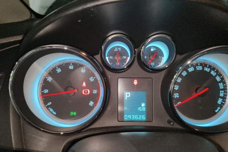 Used Buick GT 2014 XT 1.6L Automatic Fashion Edition Instrument Cluster