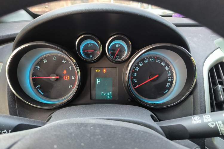 Used Buick GT 2014 XT 1.6L Automatic Fashion Edition Instrument Cluster