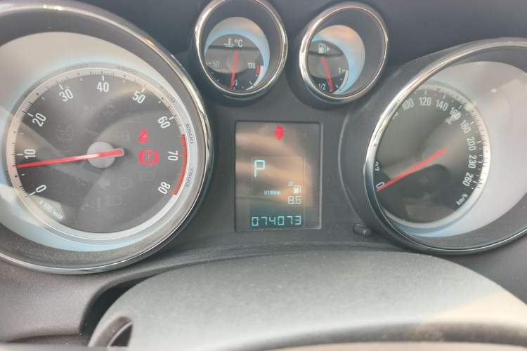 Used Buick GT 2014 XT 1.6L Automatic Fashion Edition Instrument Cluster