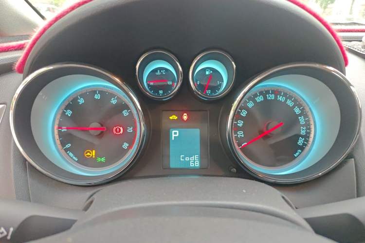 Used Buick GT 2014 XT 1.6L Automatic Fashion Edition Instrument Cluster