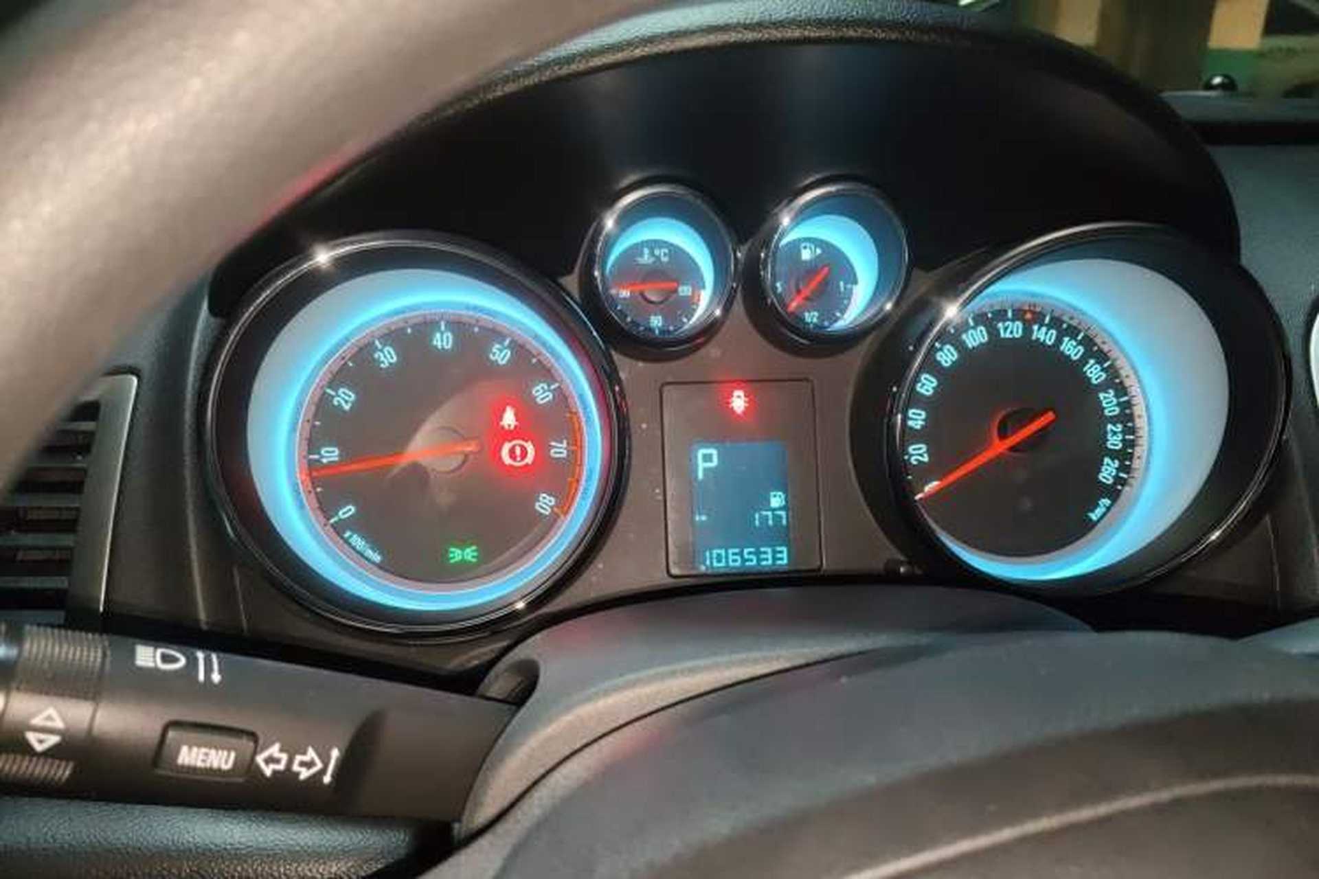 Used Buick GT 2014 XT 1.6L Automatic Fashion Edition Instrument Cluster
