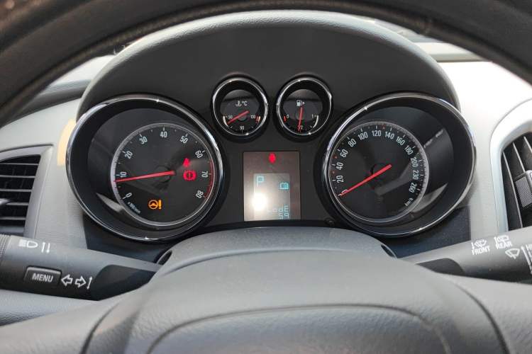 Used Buick GT 2014 XT 1.6L Automatic Comfort Edition Instrument Cluster