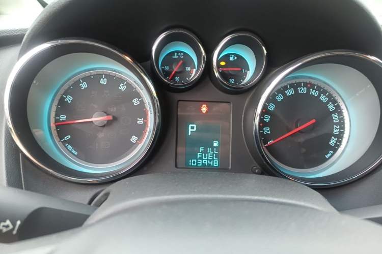 Used Buick GT 2014 XT 1.6L Automatic Fashion Edition Instrument Cluster