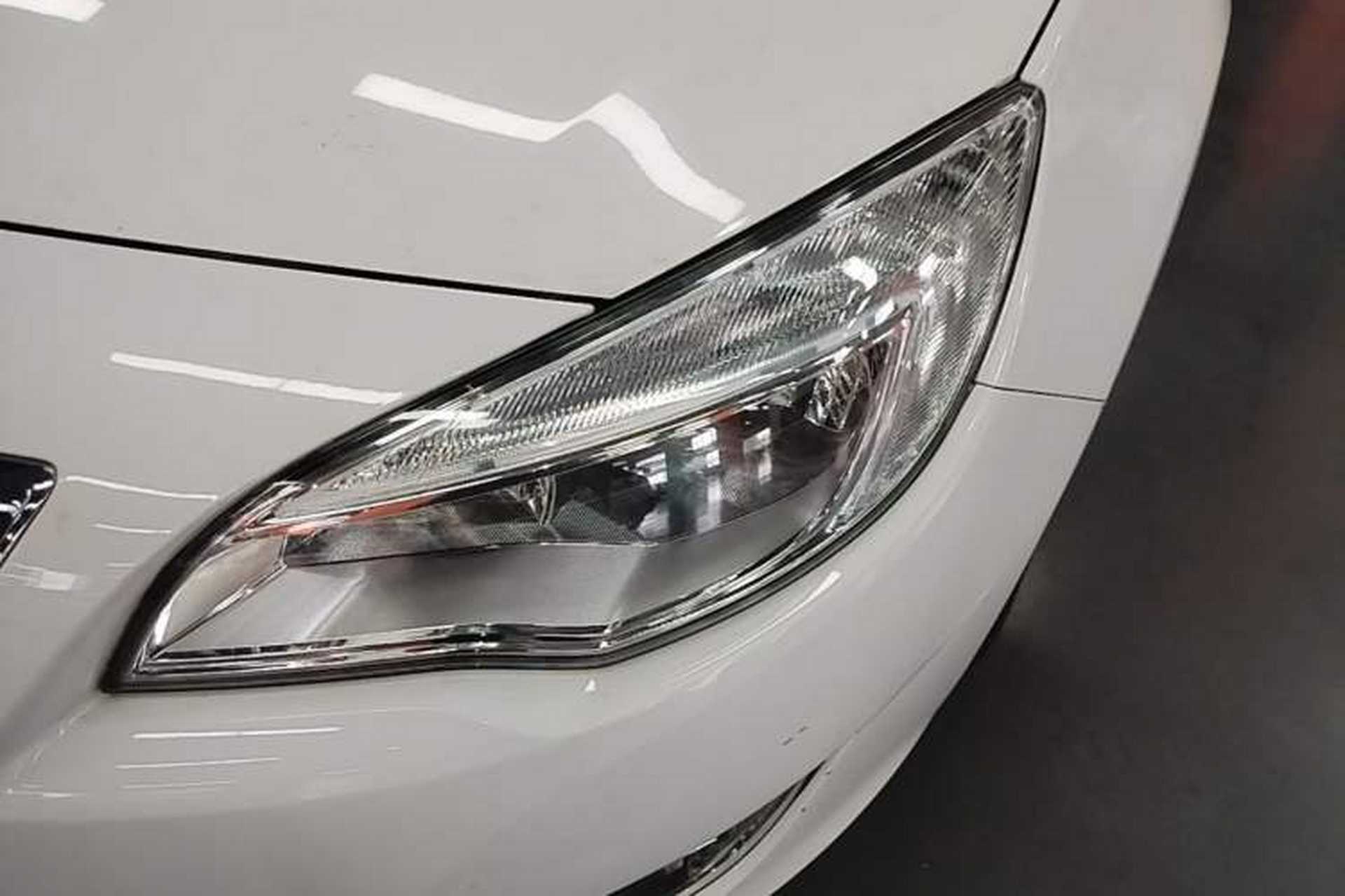 Used Buick GT 2014 XT 1.6L Automatic Fashion Edition Left Front Headlight