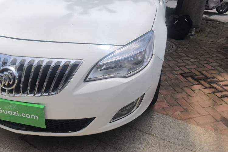 Used Buick GT 2014 XT 1.6L Automatic Fashion Edition Left Front Headlight