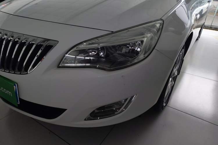 Used Buick GT 2014 XT 1.6L Automatic Fashion Edition Left Front Headlight