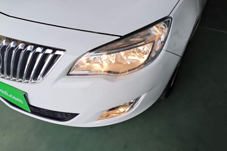Used Buick GT 2014 XT 1.6L Automatic Fashion Edition Left Front Headlight