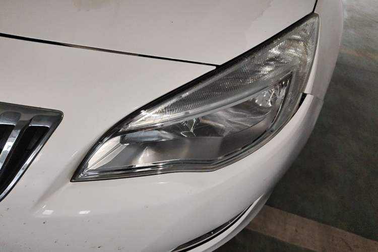 Used Buick GT 2014 XT 1.6L Automatic Fashion Edition Left Front Headlight