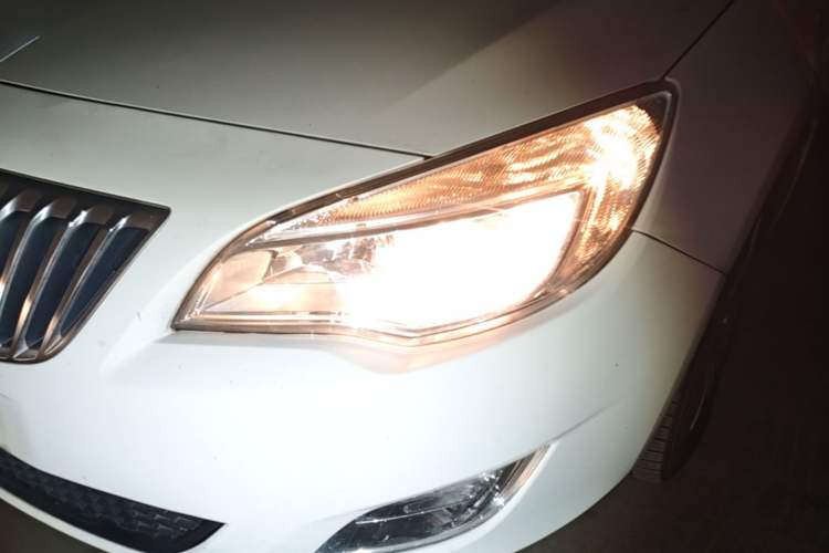 Used Buick GT 2014 XT 1.6L Automatic Fashion Edition Left Front Headlight