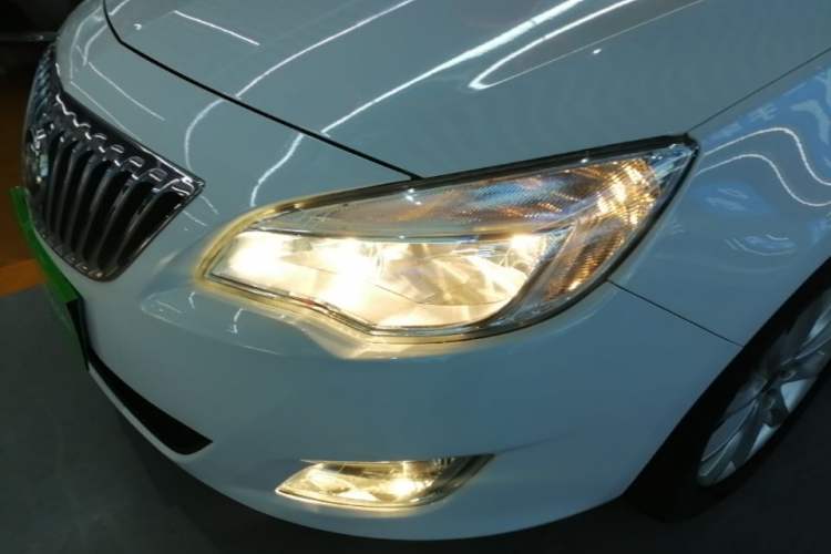 Used Buick GT 2014 XT 1.6L Automatic Fashion Edition Left Front Headlight