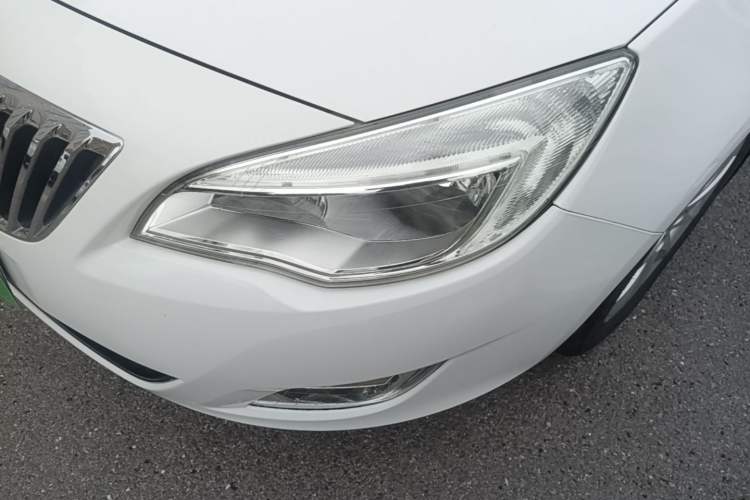 Used Buick GT 2014 XT 1.6L Automatic Fashion Edition Left Front Headlight
