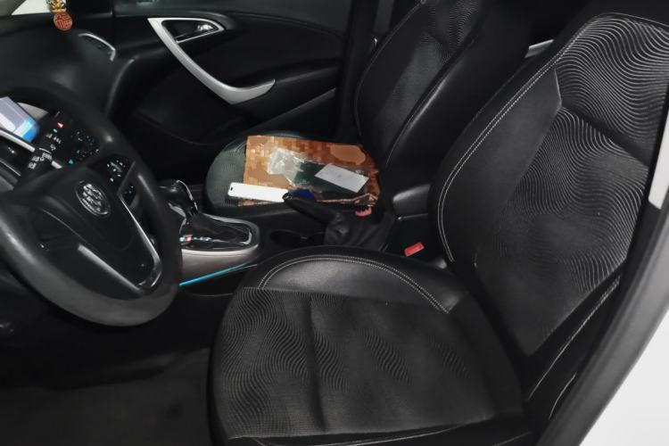 Used Buick GT 2014 XT 1.6L Automatic Fashion Edition Left Front Seat