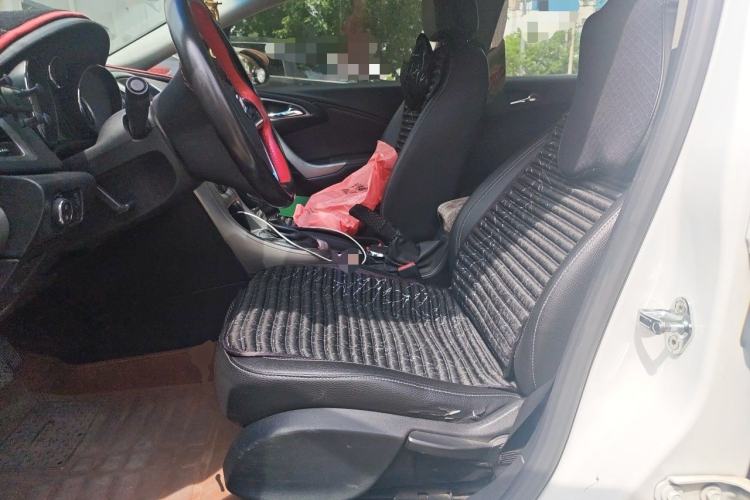 Used Buick GT 2014 XT 1.6L Automatic Fashion Edition Left Front Seat