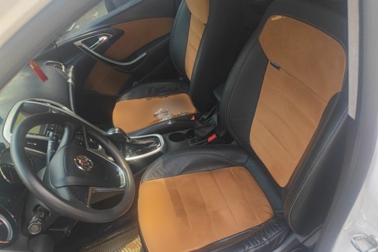 Used Buick GT 2014 XT 1.6L Automatic Fashion Edition Left Front Seat
