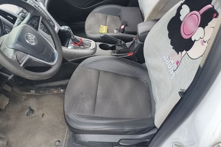 Used Buick GT 2014 XT 1.6L Automatic Fashion Edition Left Front Seat