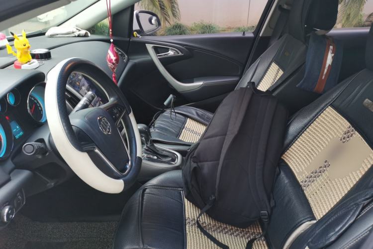Used Buick GT 2014 XT 1.6L Automatic Fashion Edition Left Front Seat