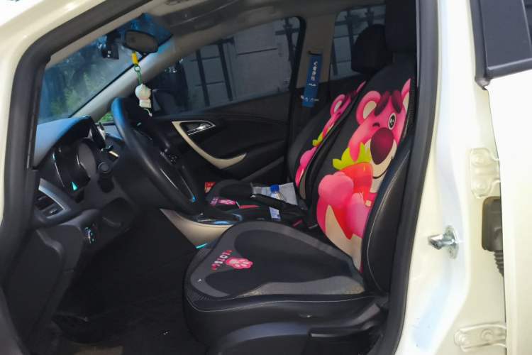 Used Buick GT 2014 XT 1.6L Automatic Comfort Edition Left Front Seat