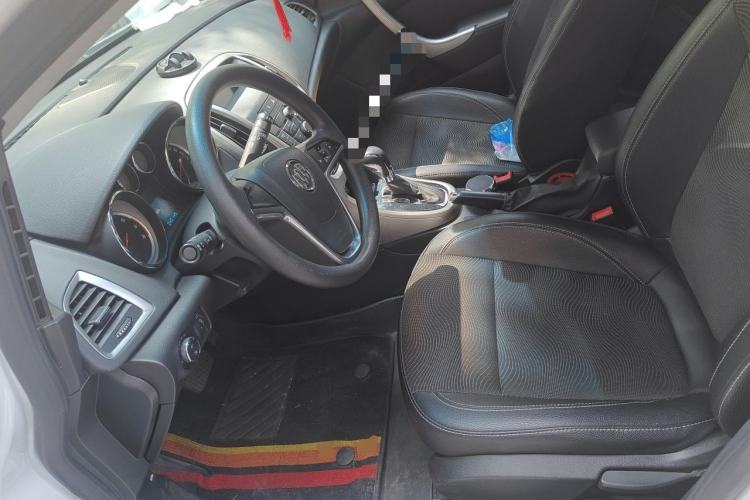 Used Buick GT 2014 XT 1.6L Automatic Fashion Edition Left Front Seat