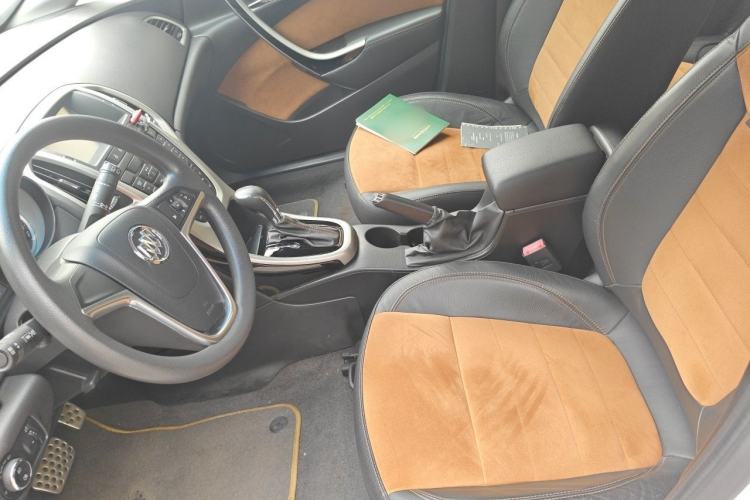 Used Buick GT 2014 XT 1.6L Automatic Fashion Edition Left Front Seat