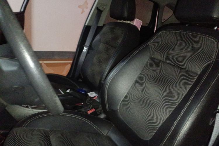 Used Buick GT 2014 XT 1.6L Automatic Fashion Edition Left Front Seat