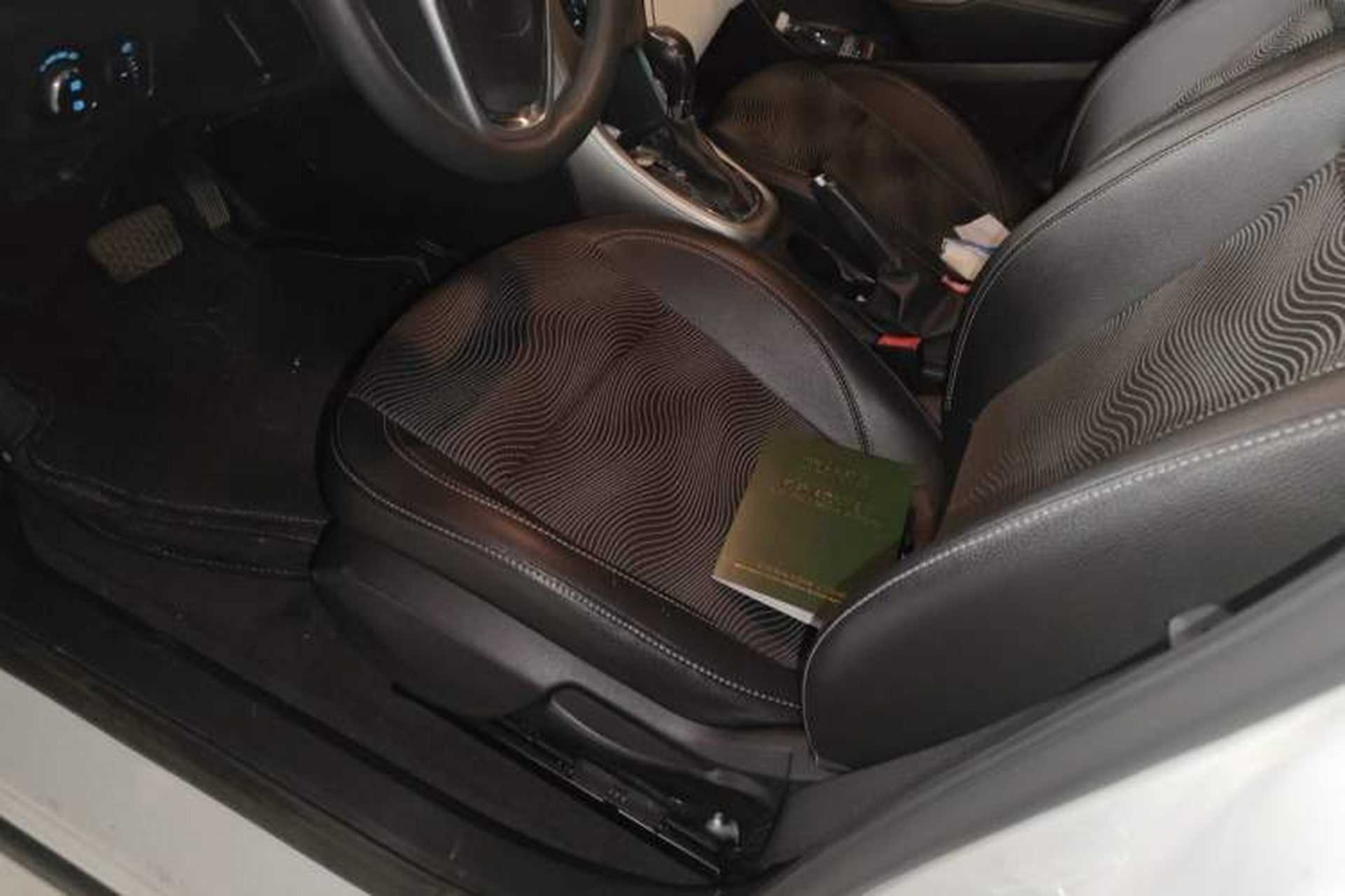 Used Buick GT 2014 XT 1.6L Automatic Fashion Edition Left Front Seat