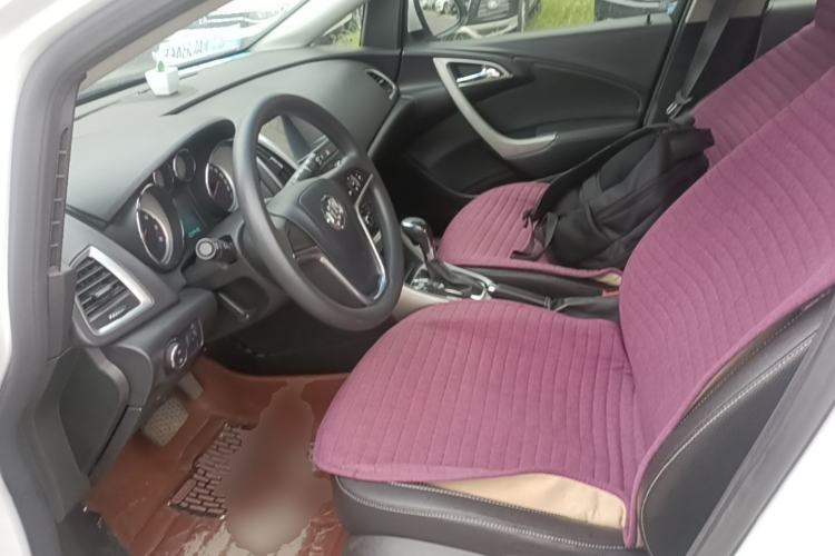 Used Buick GT 2014 XT 1.6L Automatic Fashion Edition Left Front Seat