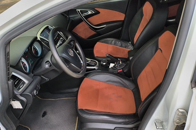 Used Buick GT 2014 XT 1.6T Automatic Fashion Sport Edition Left Front Seat