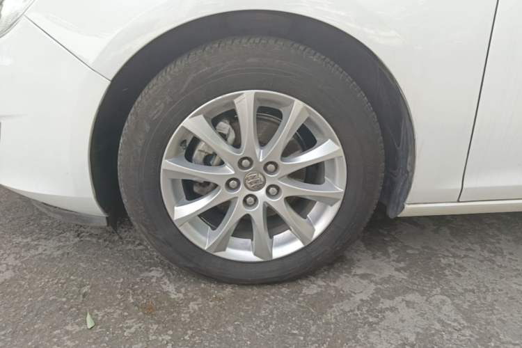 Used Buick GT 2014 XT 1.6L Automatic Fashion Edition Left Front Wheel Hub