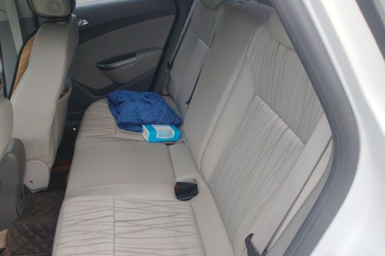 Used Buick GT 2014 XT 1.6L Automatic Comfort Edition Left Rear Seat