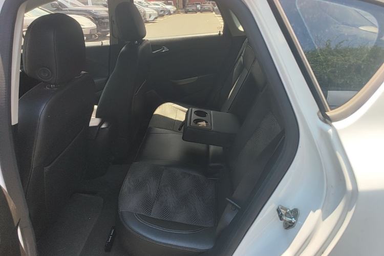 Used Buick GT 2014 XT 1.6L Automatic Fashion Edition Left Rear Seat