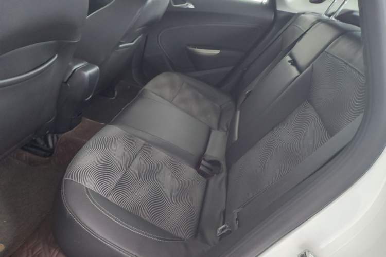 Used Buick GT 2014 XT 1.6L Automatic Fashion Edition Left Rear Seat